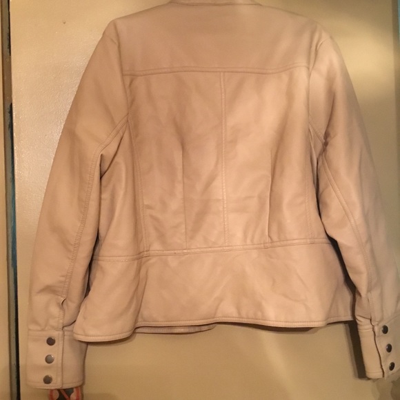 🆕❤️ NWT JOUJOU CAMEL VEGAN LEATHER JACKET 🔱🔱 🆕 - Picture 8 of 16